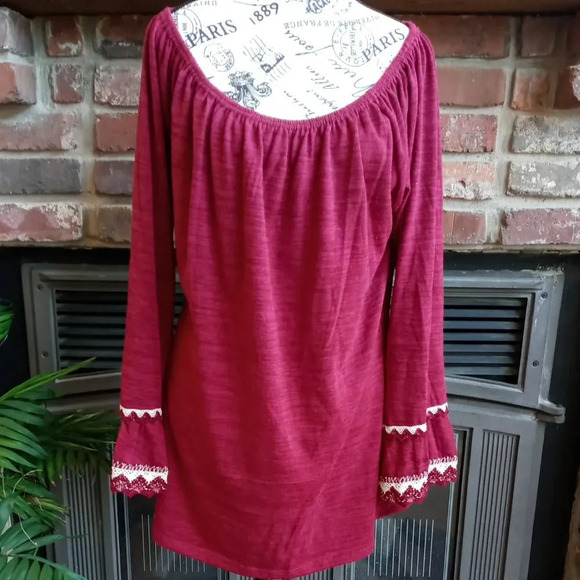 WinWin Tops - Romantic Burgundy Tunic Top